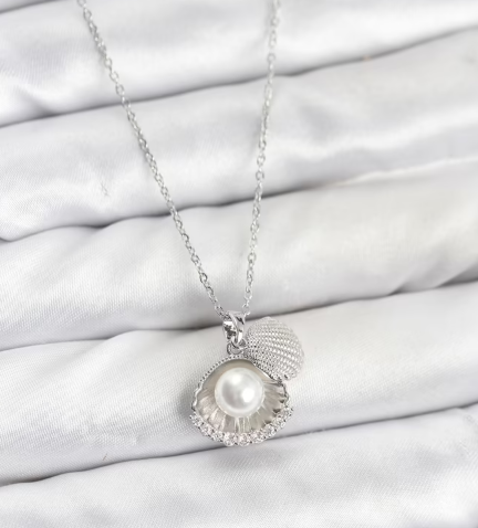 316l Çelik Zincir Gümüş Renk İncili Deniz Kabuğu Model Zirkon Taşlı Kadın Kolye